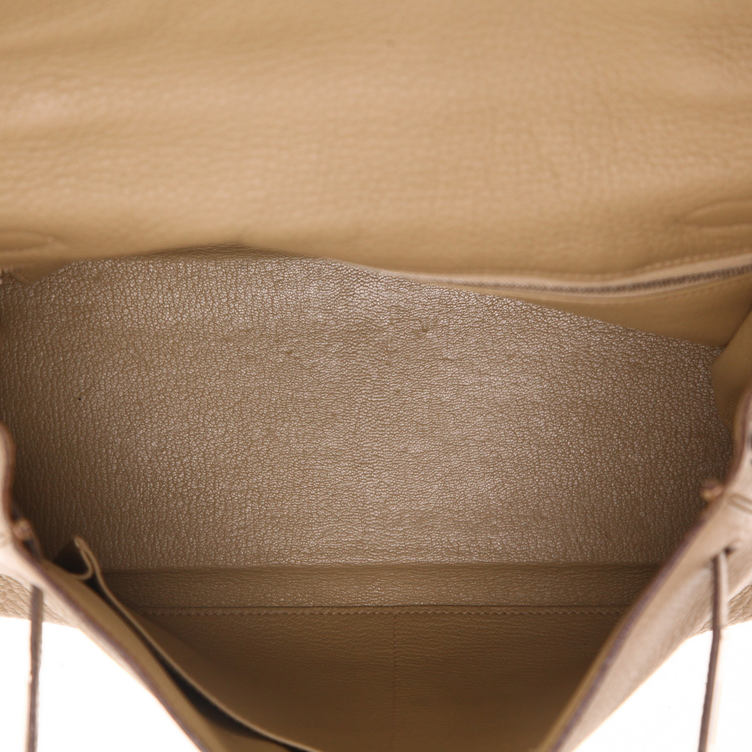 Hermès  Kelly 32 cm handbag  in beige leather taurillon clémence - Detail D3