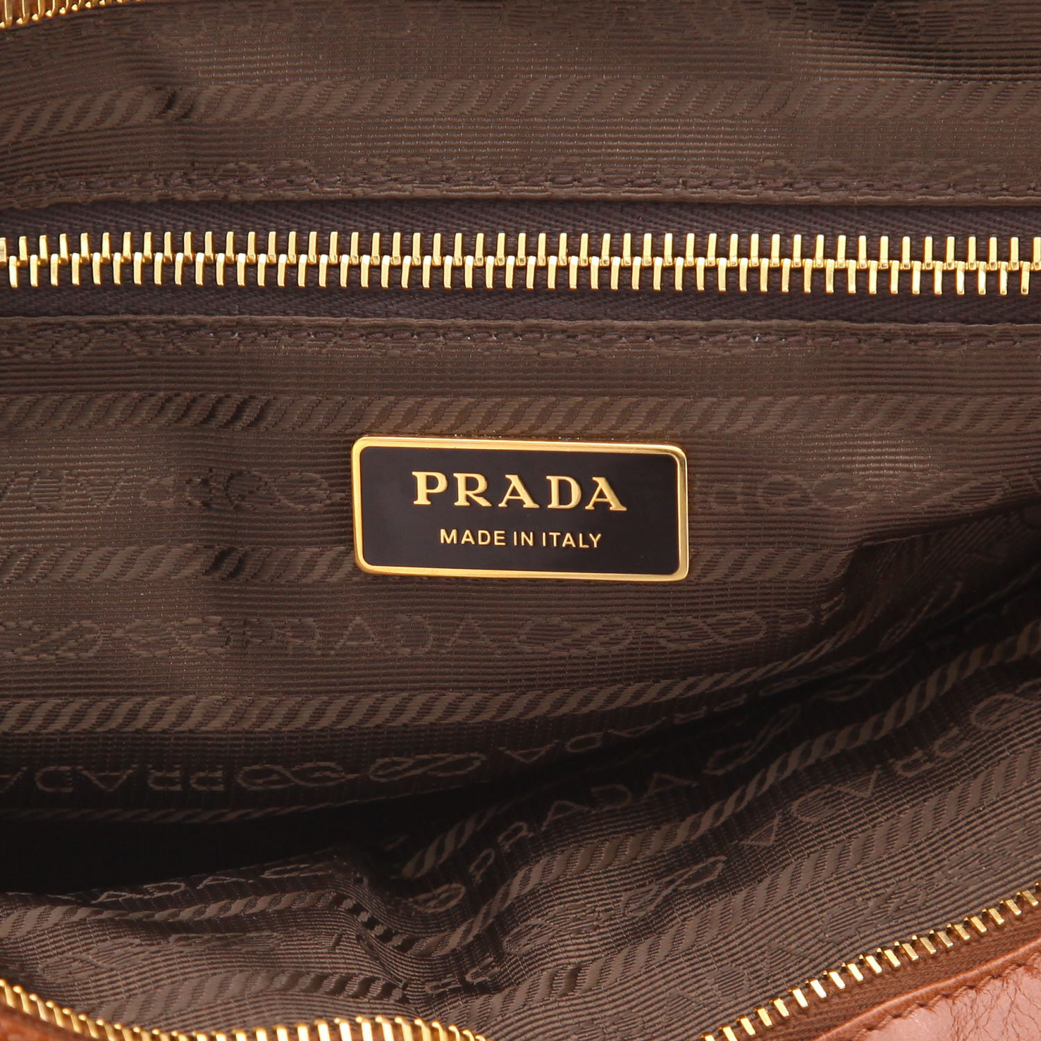 Prada  Bonnie handbag  in brown leather - Detail D2
