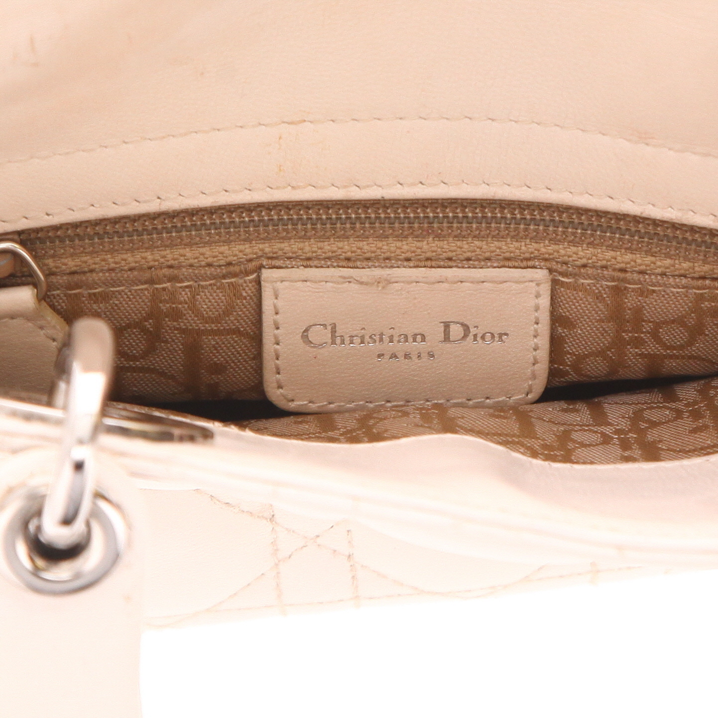 Sac à main Dior  Lady Dior en cuir cannage blanc - Detail D2