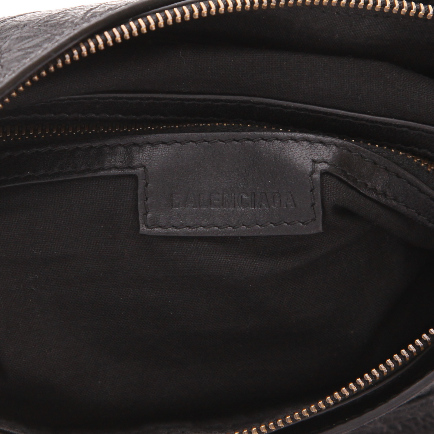 Balenciaga  First handbag  in black burnished leather - Detail D2