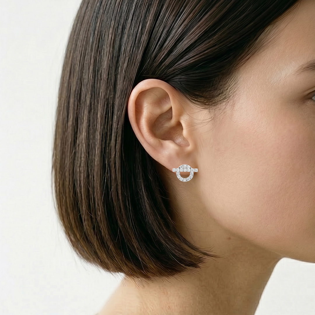 Par de pendientes Hermès Finesse en oro blanco y diamantes