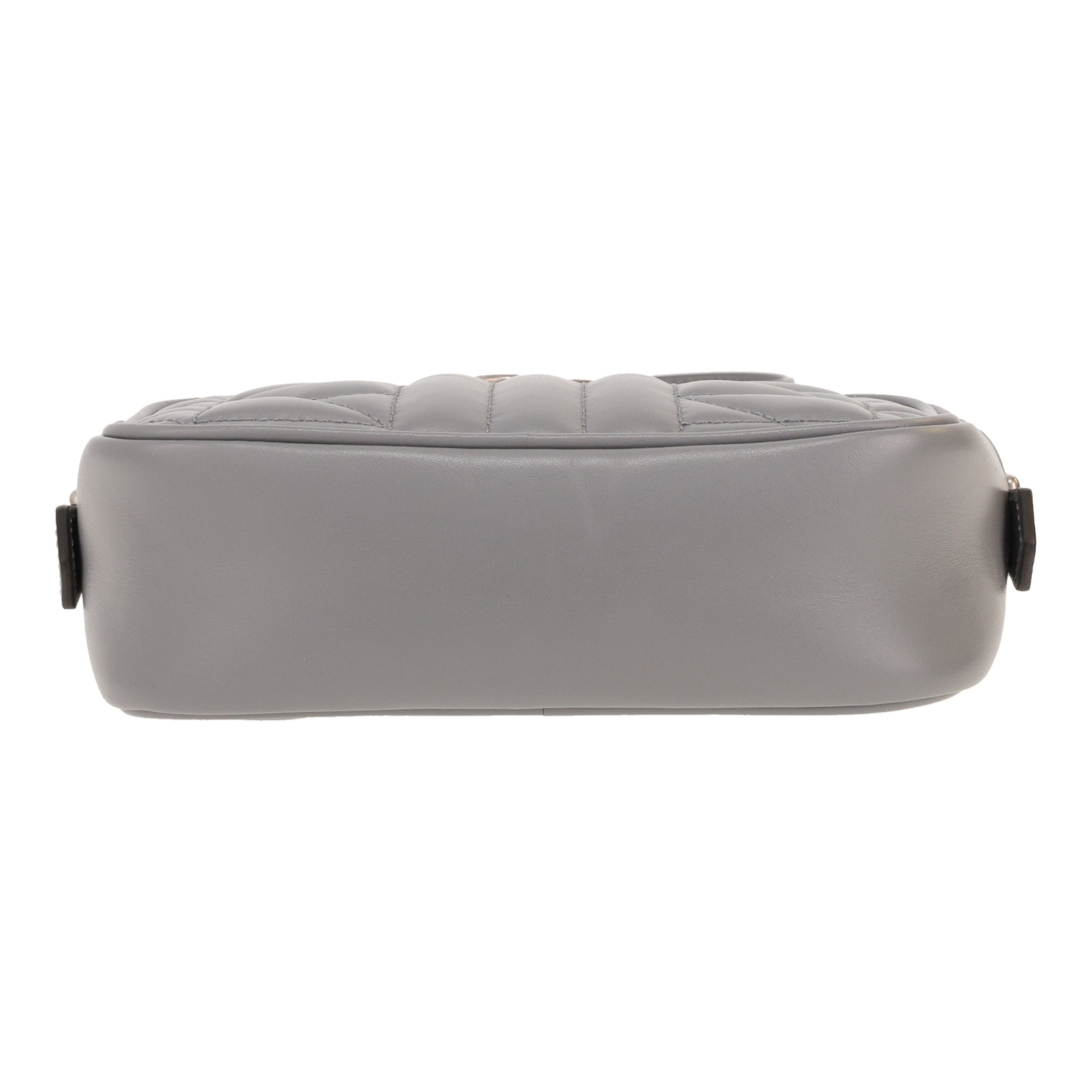 Gucci  GG Marmont Camera shoulder bag  in grey quilted leather - Detail D1