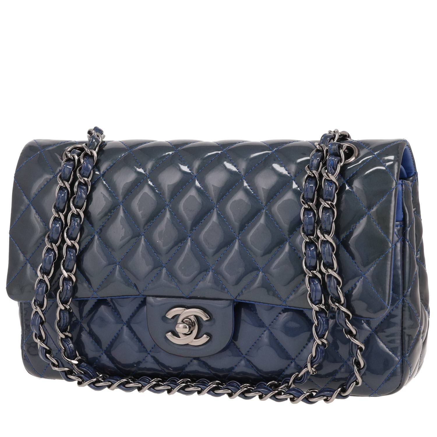 Chanel Timeless Classic Cuir Verni Bleu Pétrol – Occasion Chanel Timeless Classic Cuir Verni Bleu Pétrol – Occasion