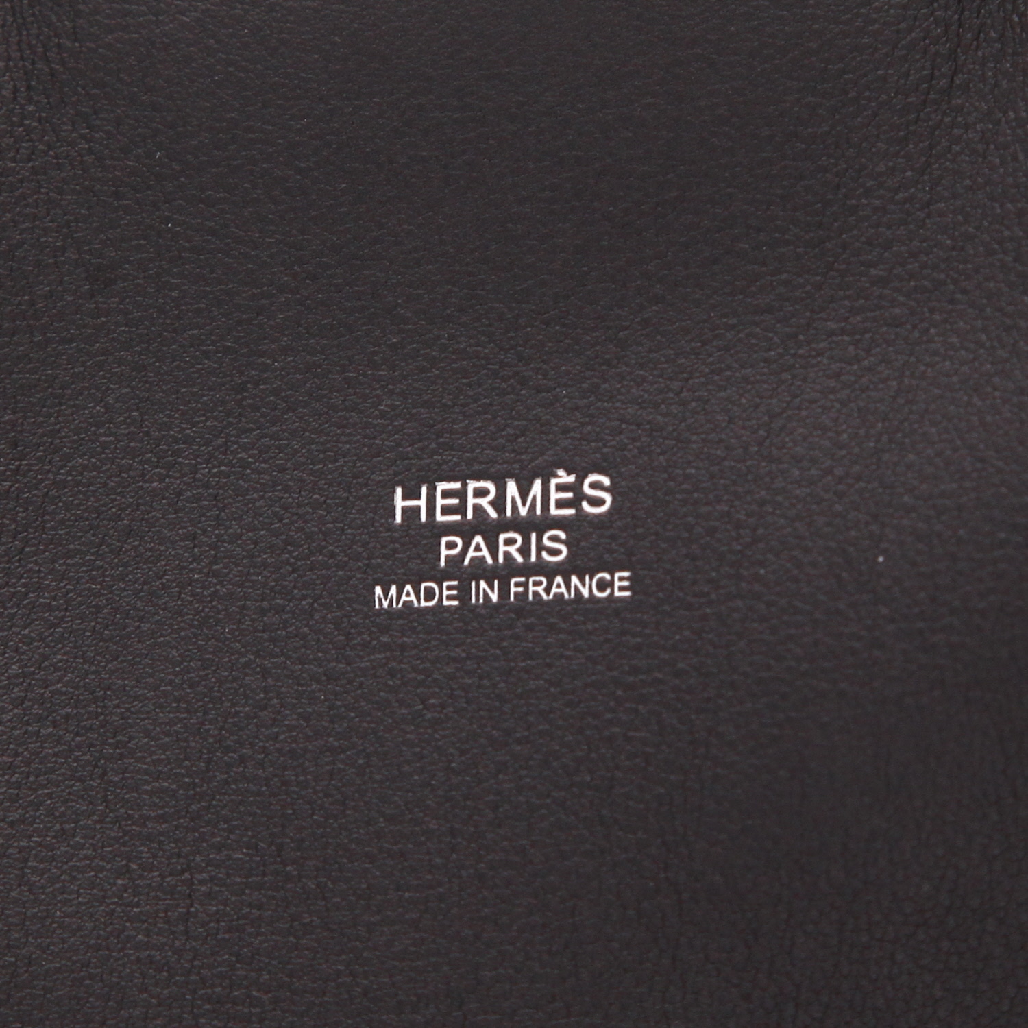 Bolso de mano Hermès  Tool Box en cuero swift negro - Detail D2
