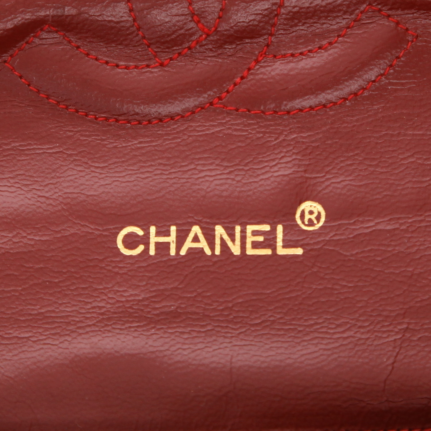 Bolso de mano Chanel  Vintage en cuero acolchado azul marino - Detail D2