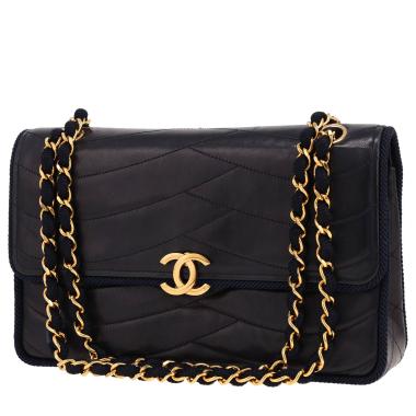 Chanel  Vintage handbag  in navy blue quilted leather