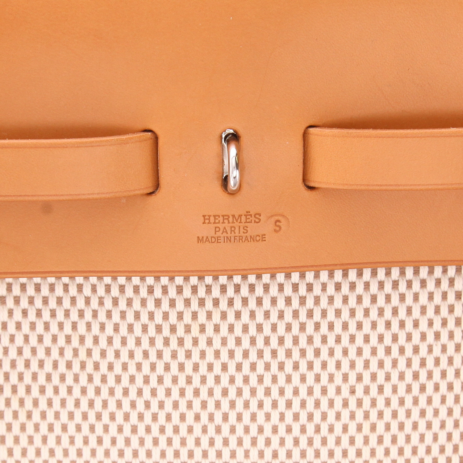 Sac porté épaule ou main Hermès  Herbag en toile beige et vache Hunter - Detail D2