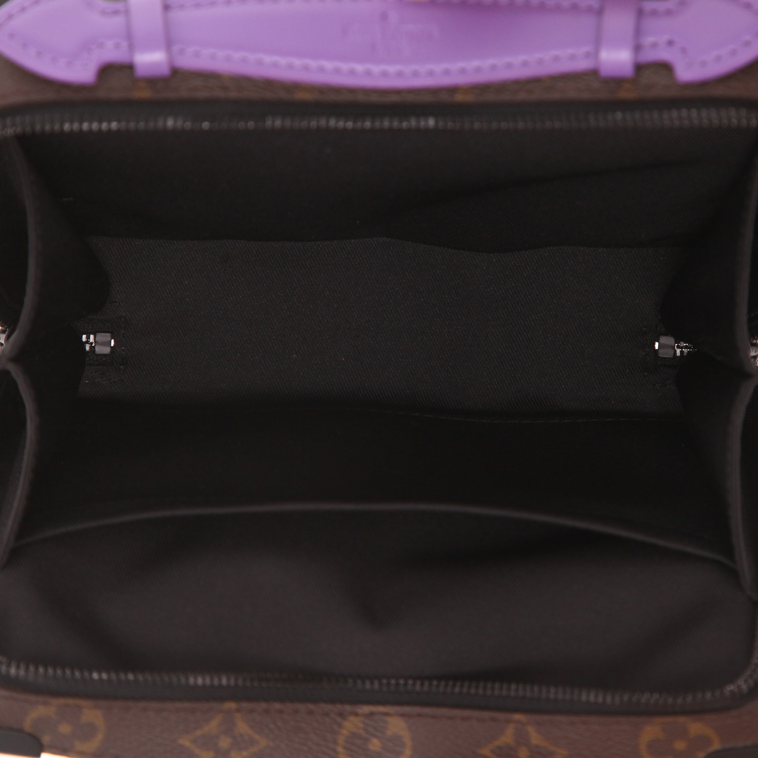 Louis Vuitton Trunk shoulder bag in brown Monogram canvas and purple leather - Detail D3