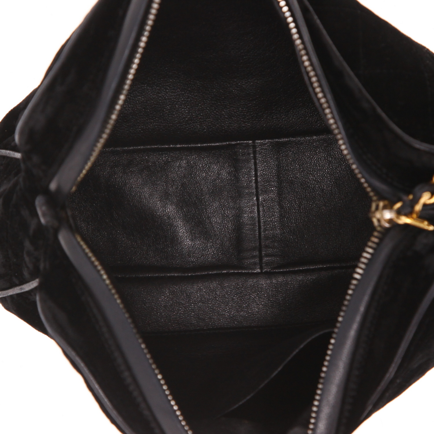 Sac bandoulière Chanel  Vintage en velours noir - Detail D3