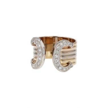 Anello Cartier C de Cartier, modello grande, in tre tipi di oro e diamanti