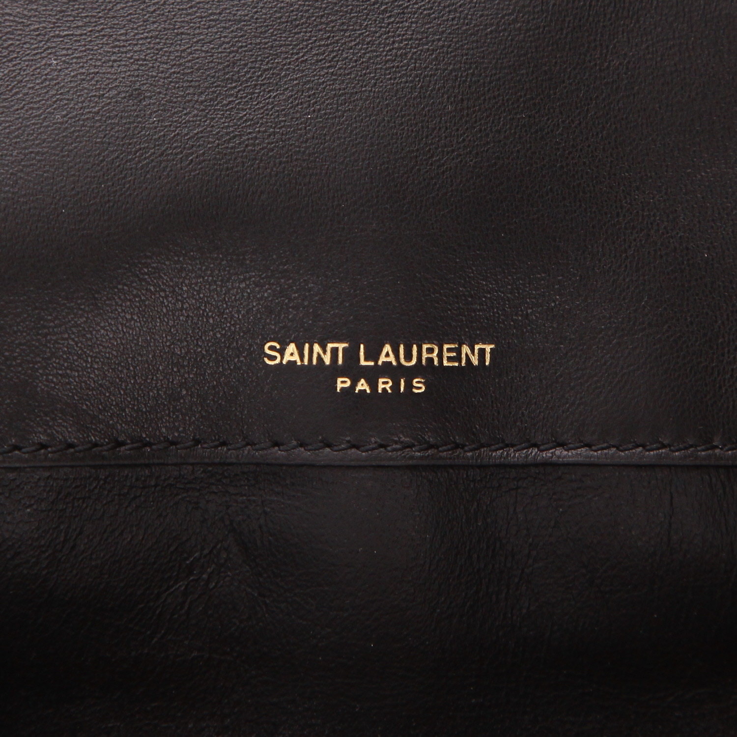 Sac bandoulière Saint Laurent  Solférino en cuir matelassé noir - Detail D2