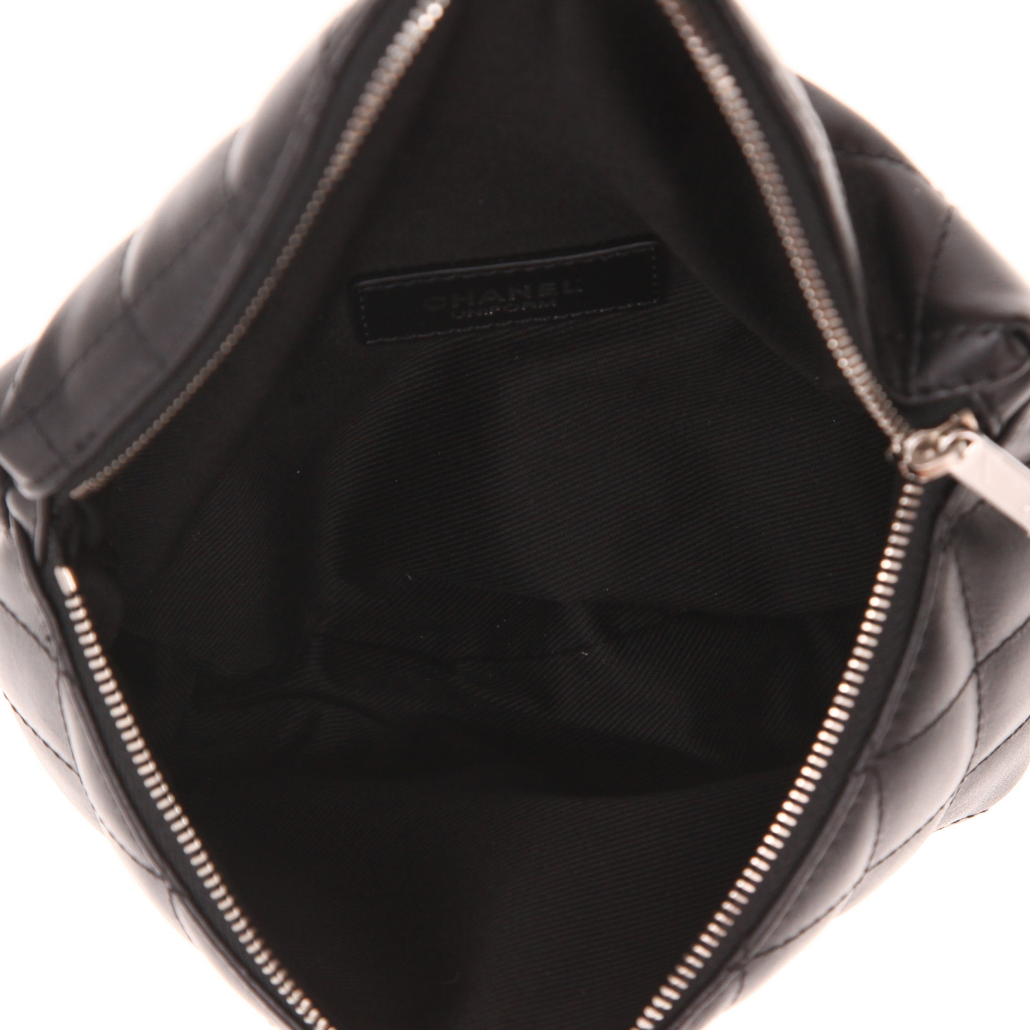 Chanel  Pochette ceinture clutch-belt  in black quilted leather - Detail D3