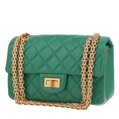 Bolso bandolera Chanel  2.55 modelo pequeño  en cuero acolchado verde