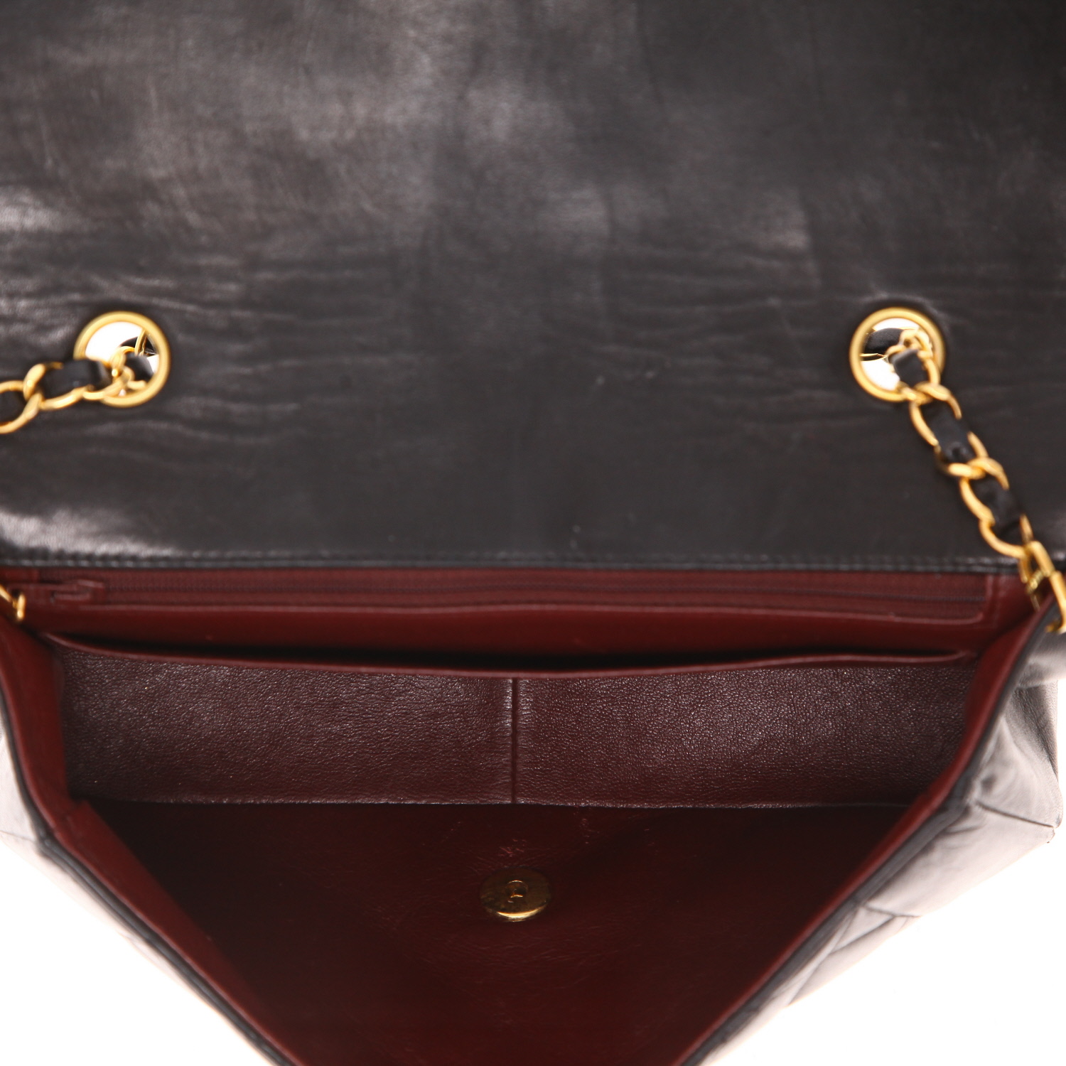 Sac bandoulière Chanel  Diana en cuir matelassé noir - Detail D3