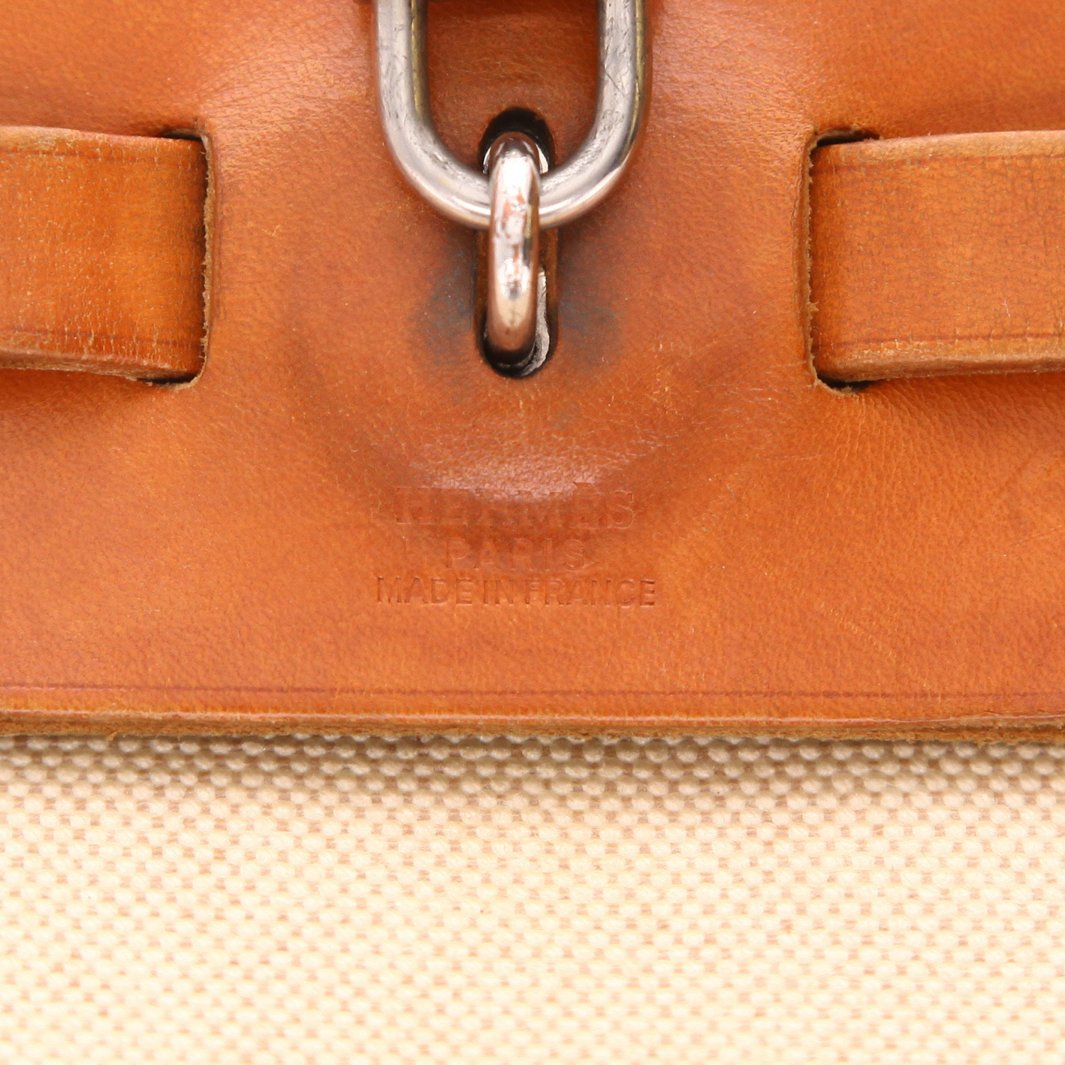 Bolso Hermès Herbag, para llevar al hombro o en la mano, de lona beige y piel de vaca Hunter - Detail D2