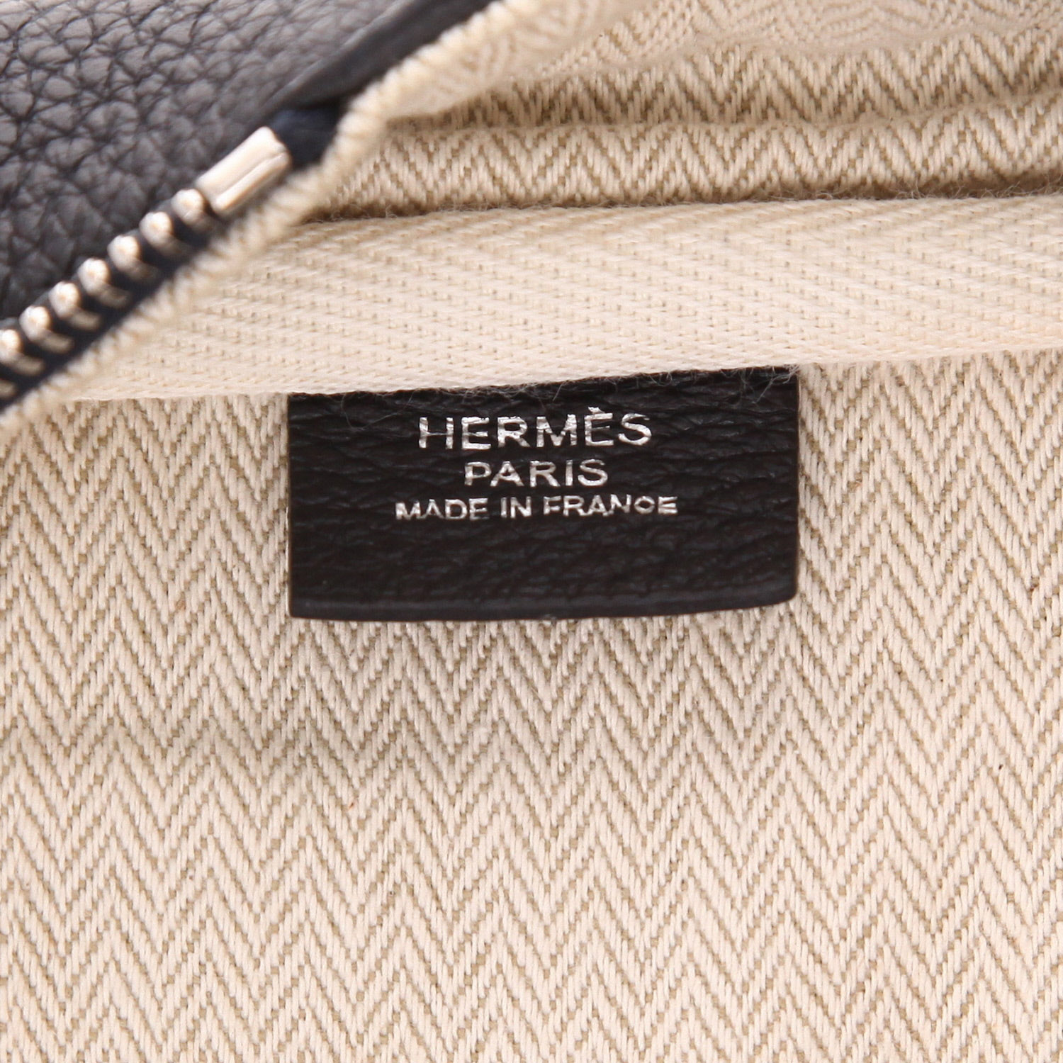 Borsa Hermès  Victoria in pelle togo blu scuro - Detail D2