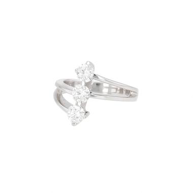 Vintage ring in white gold and diamonds