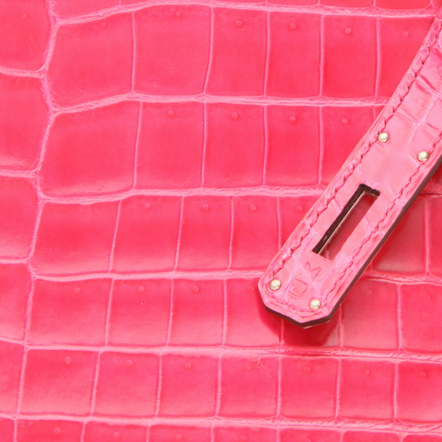Hermès Birkin 30 cm handbag in Rose Tyrien Niloticus crocodile leather - Detail D4