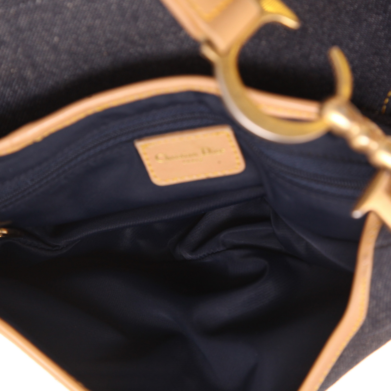 Sac à main Dior  Saddle en toile denim bleu-marine et cuir marron - Detail D3