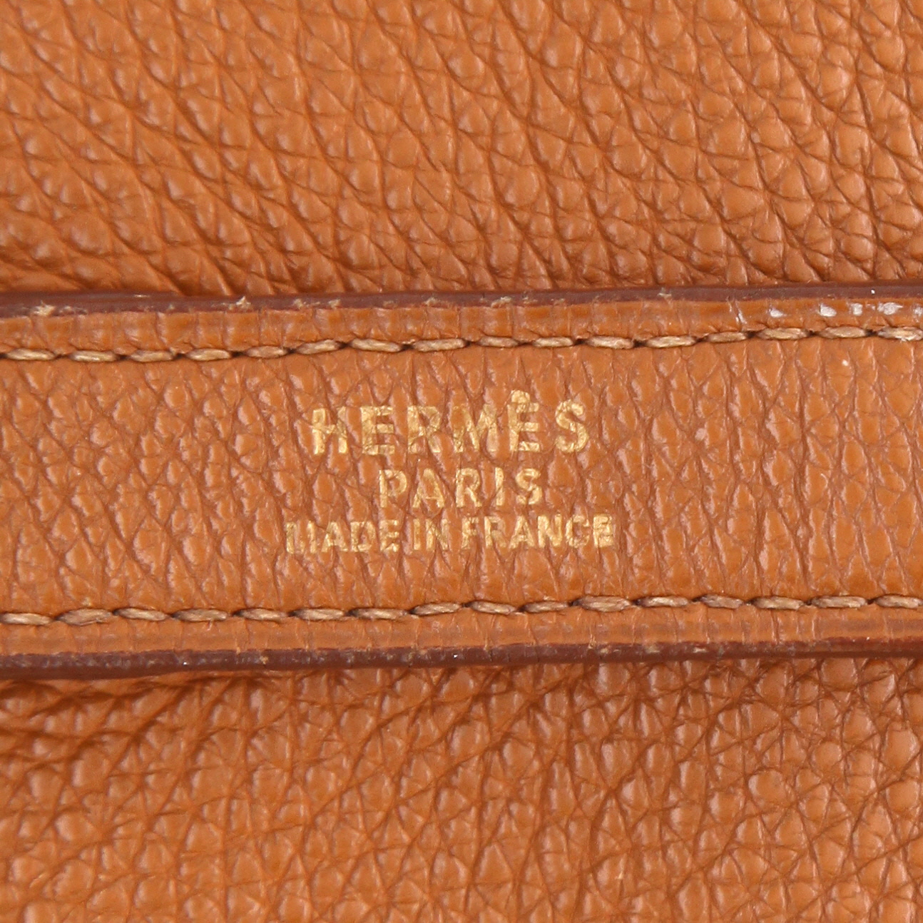 Hermès  Trim large model  handbag  in gold togo leather - Detail D2