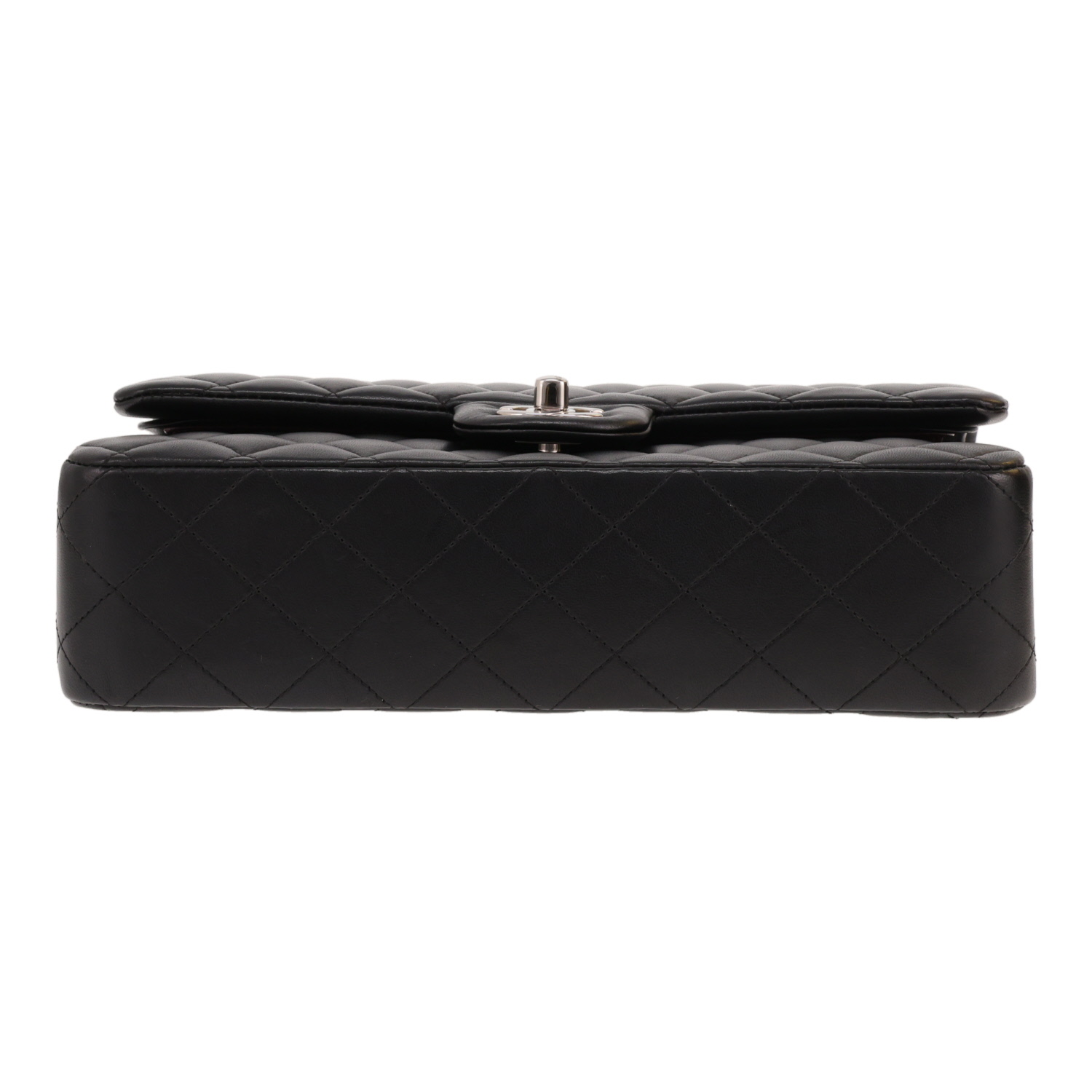 Chanel ‘Timeless Classic’ bag in black quilted leather - Detail D1