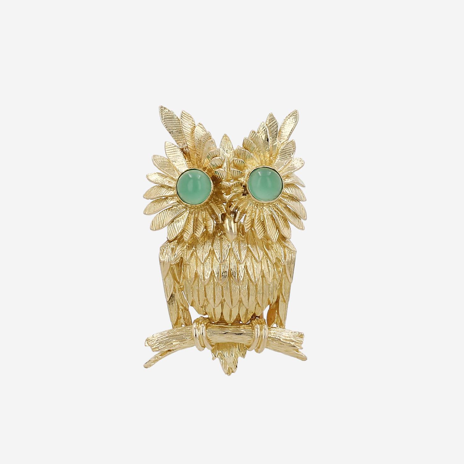 Broche vintage de oro amarillo y crisoprasa