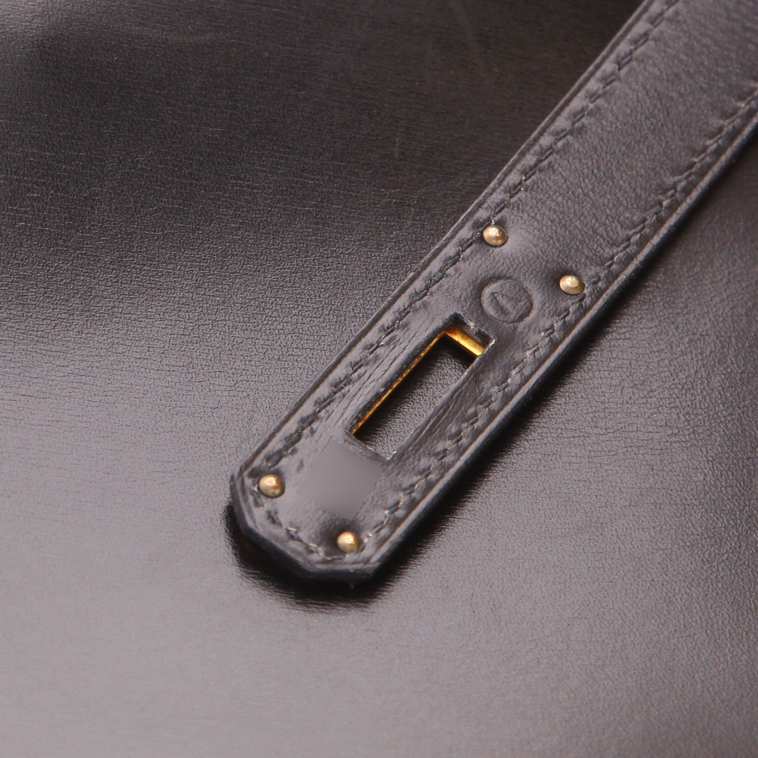 Hermès Kelly 32 cm handbag in Noir box leather - Detail D4