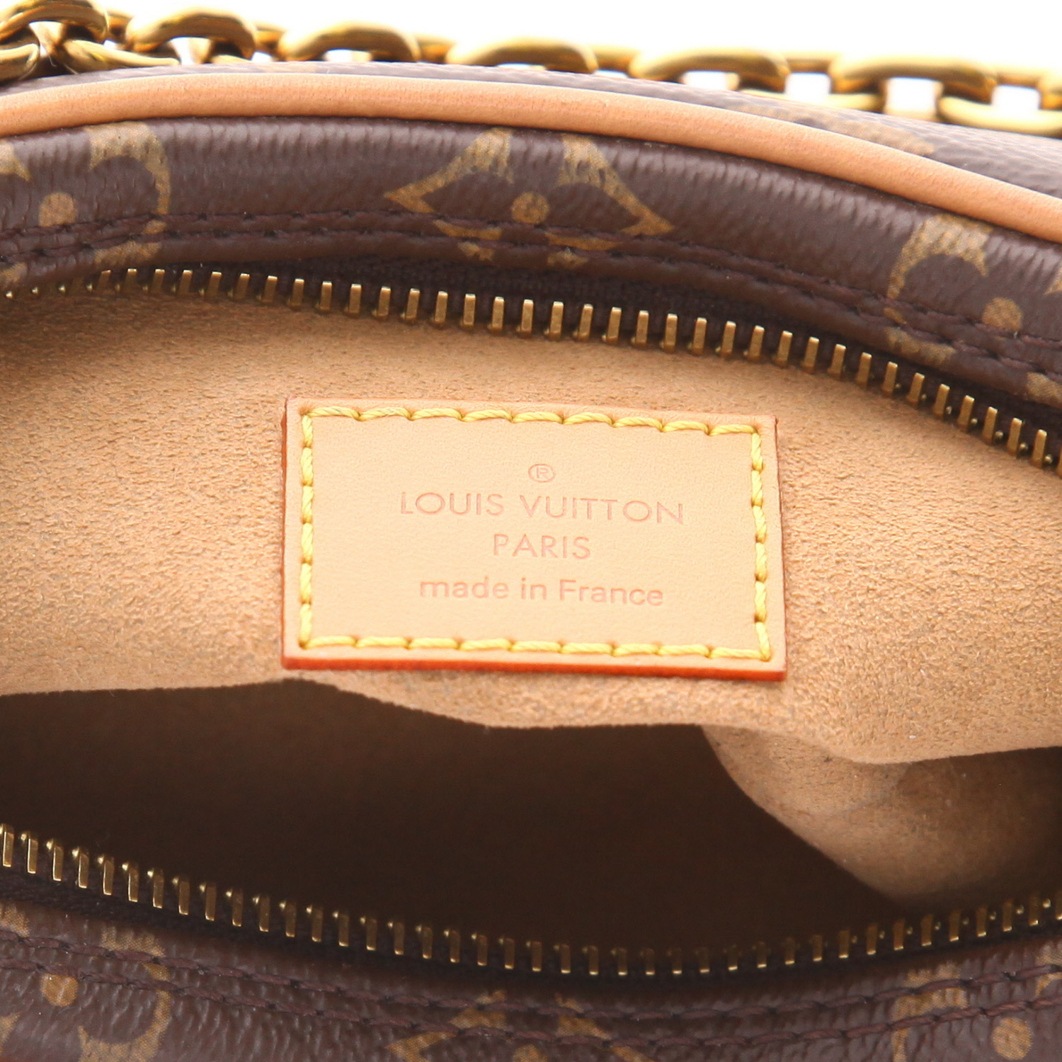 Louis Vuitton Loop Hobo handbag in brown Monogram canvas and natural leather - Detail D2