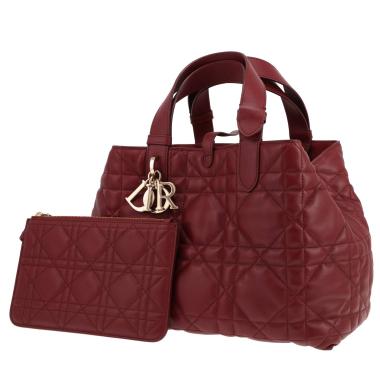 Bolso de mano Dior, siempre en piel de cannage de Bordeaux