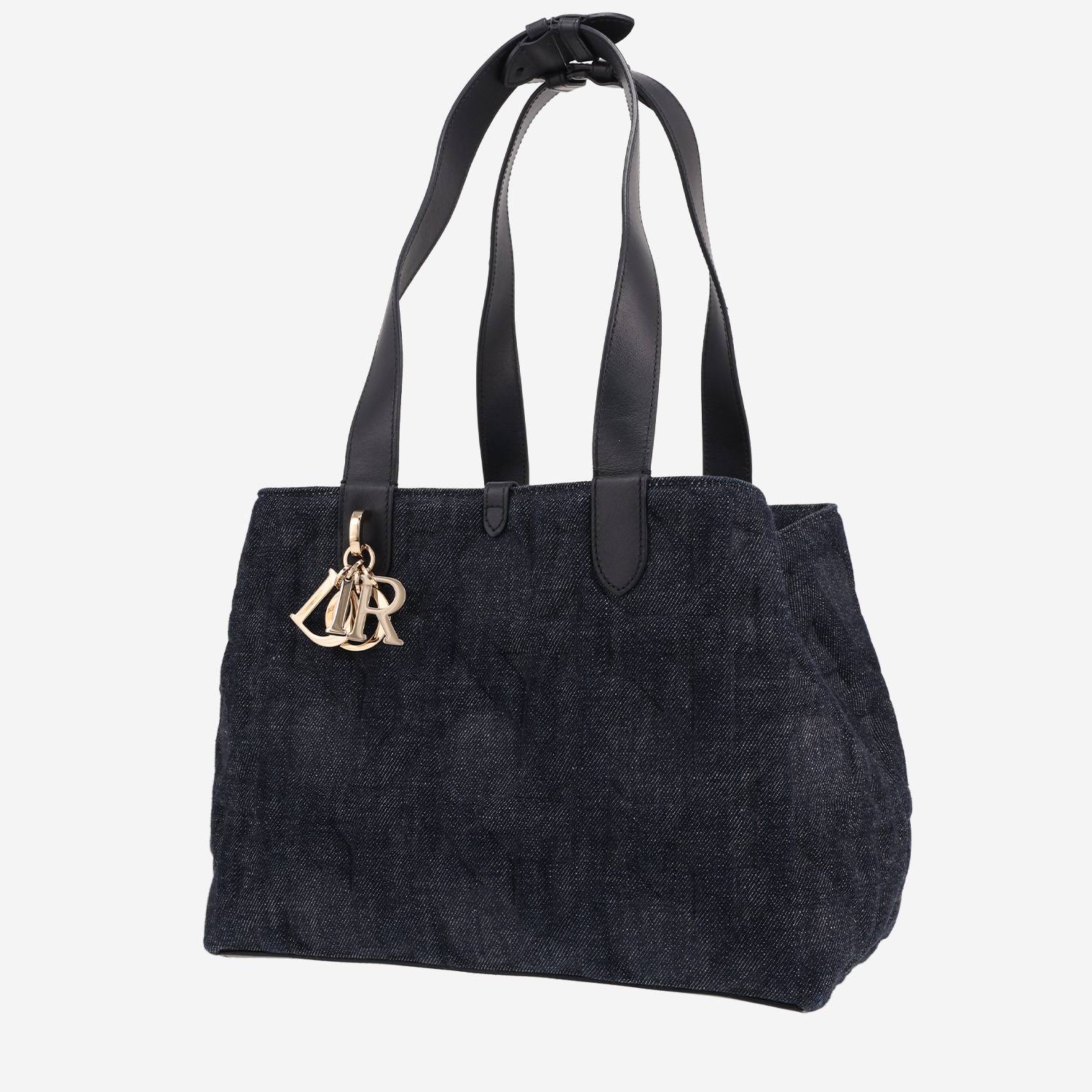 Bolso tipo cabas de Dior, siempre en tela vaquera azul y piel Bleu Marine