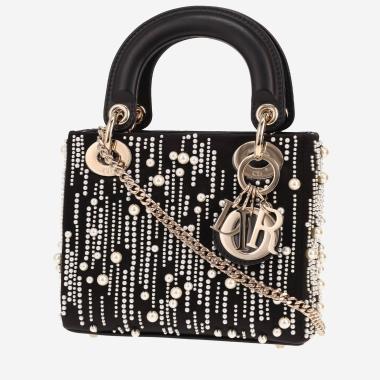 Sac bandoulière Dior  Mini Lady Dior en satin noir et perle