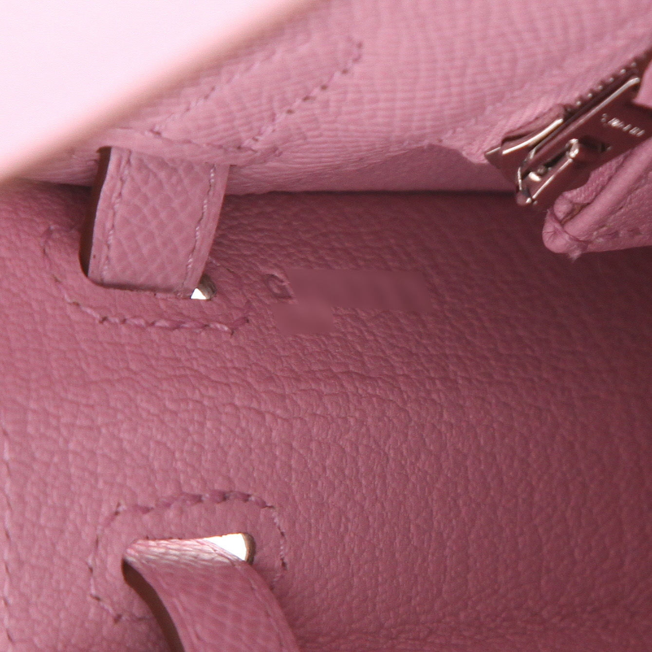 Borsa Hermès Kelly da 25 cm in pelle Epsom color Mauve Sylvestre - Detail D4