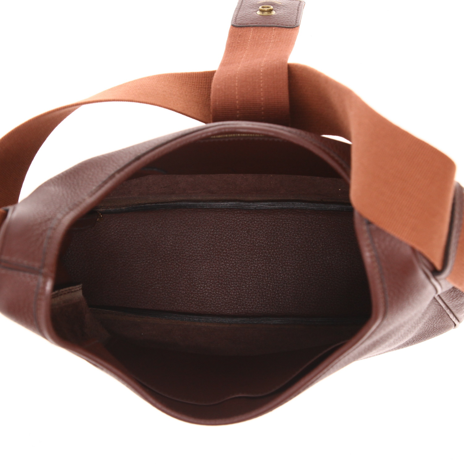Hermès Tsako handbag in brown grained leather - Detail D3