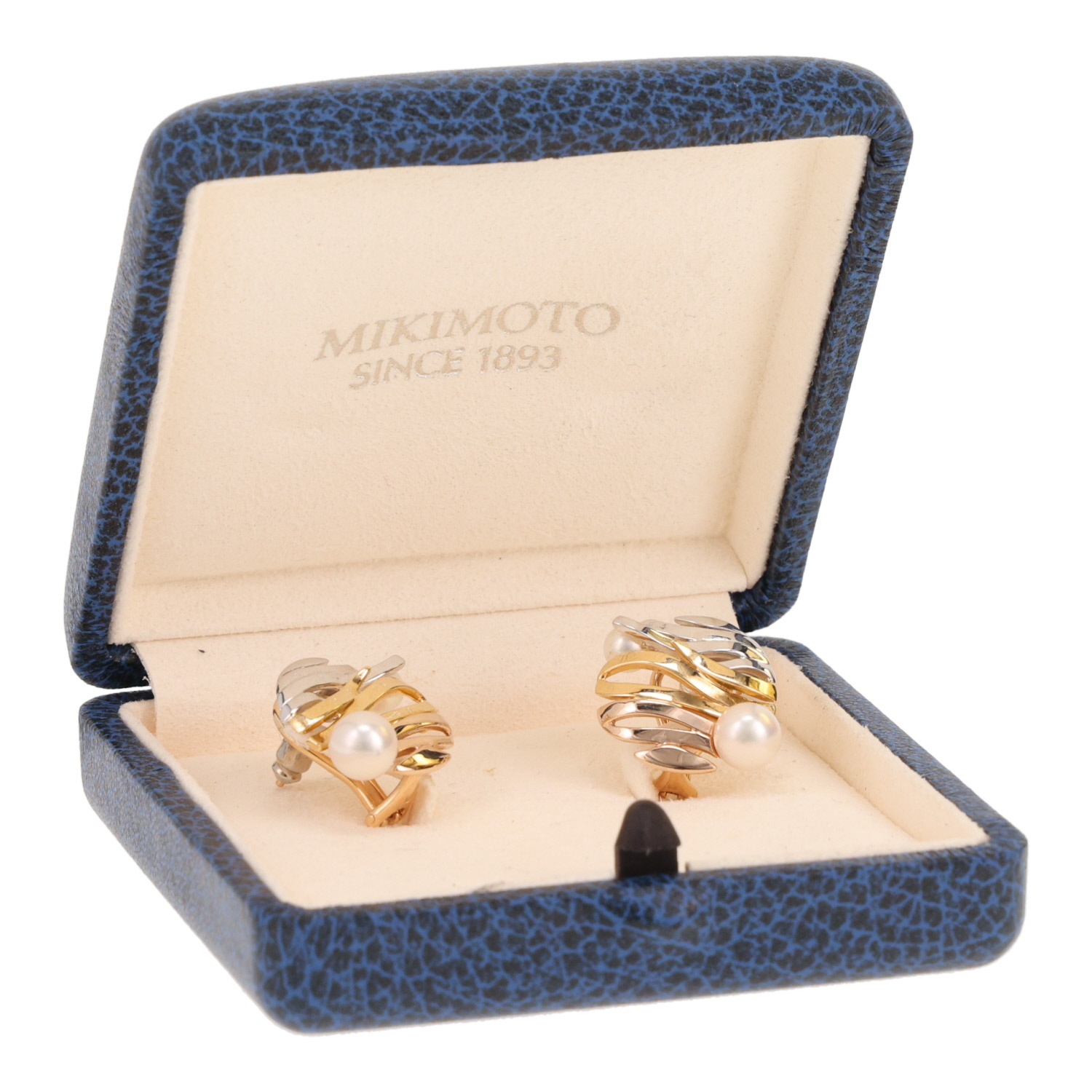 A pair of Mikimoto earrings in three-tone gold and cultured pearls - Detail D2