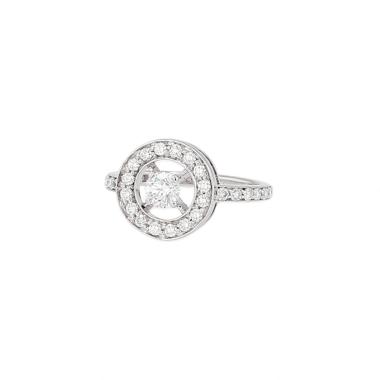 Boucheron Ava ring in white gold and diamonds