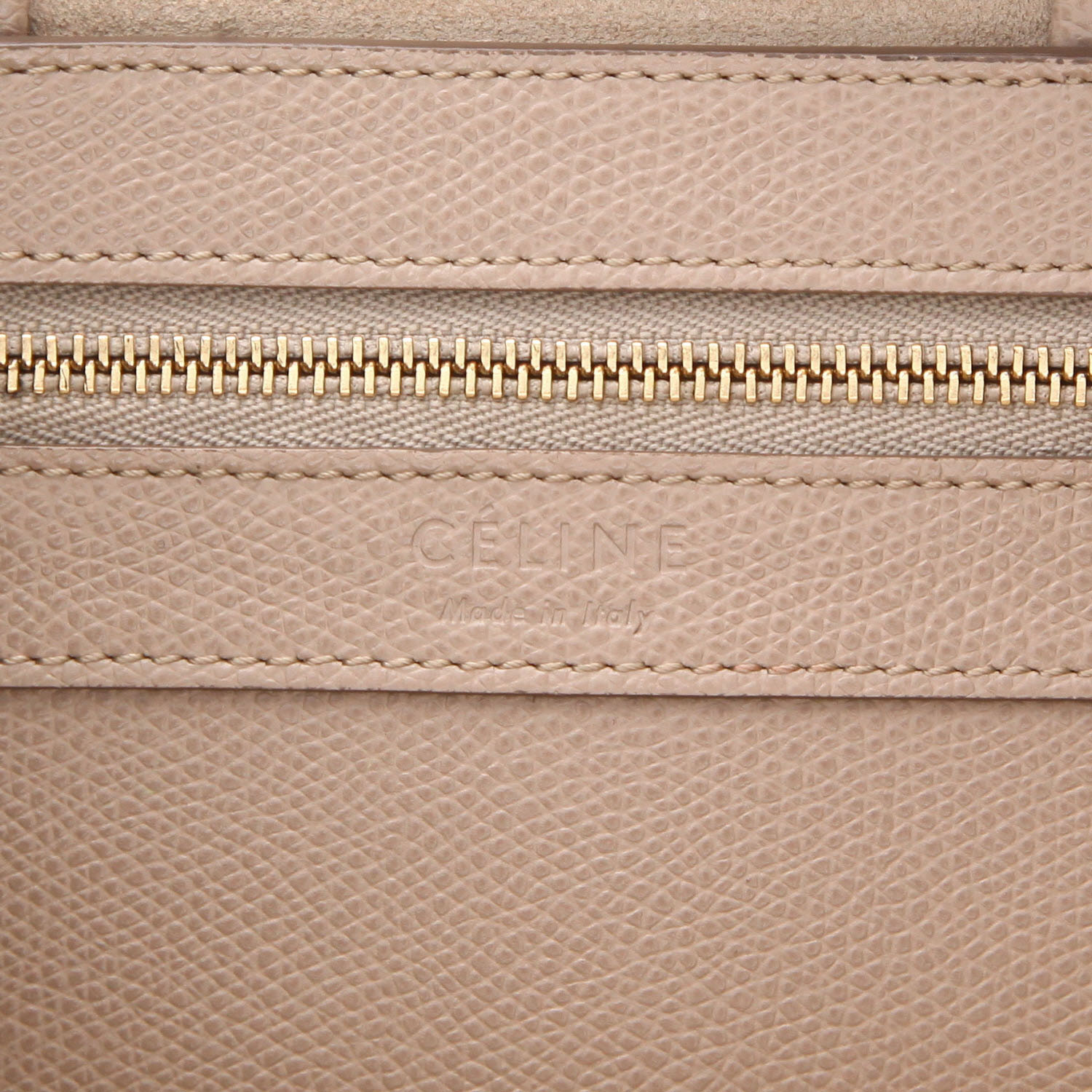 Celine Vertical handbag in beige and red grained leather - Detail D2