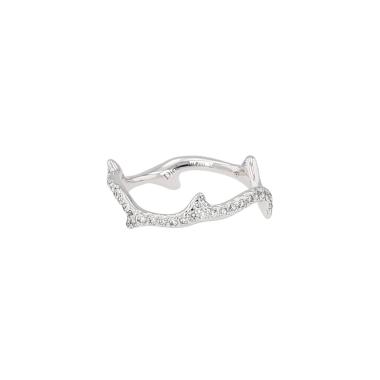 Anillo «Bois de Rose» de Dior, en oro blanco y diamantes