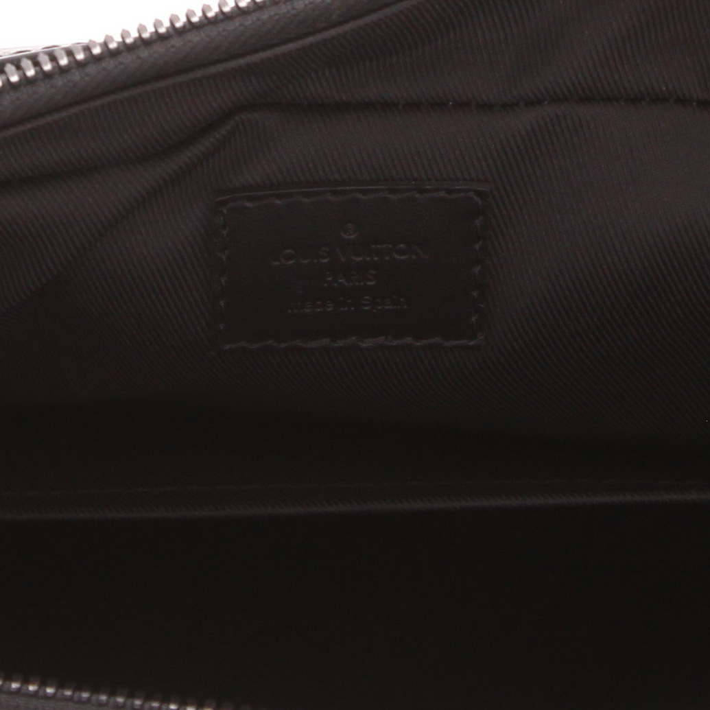 Maletín Louis Vuitton «Soft Trunk» de lona Monogram negra y gris y piel negra - Detail D2