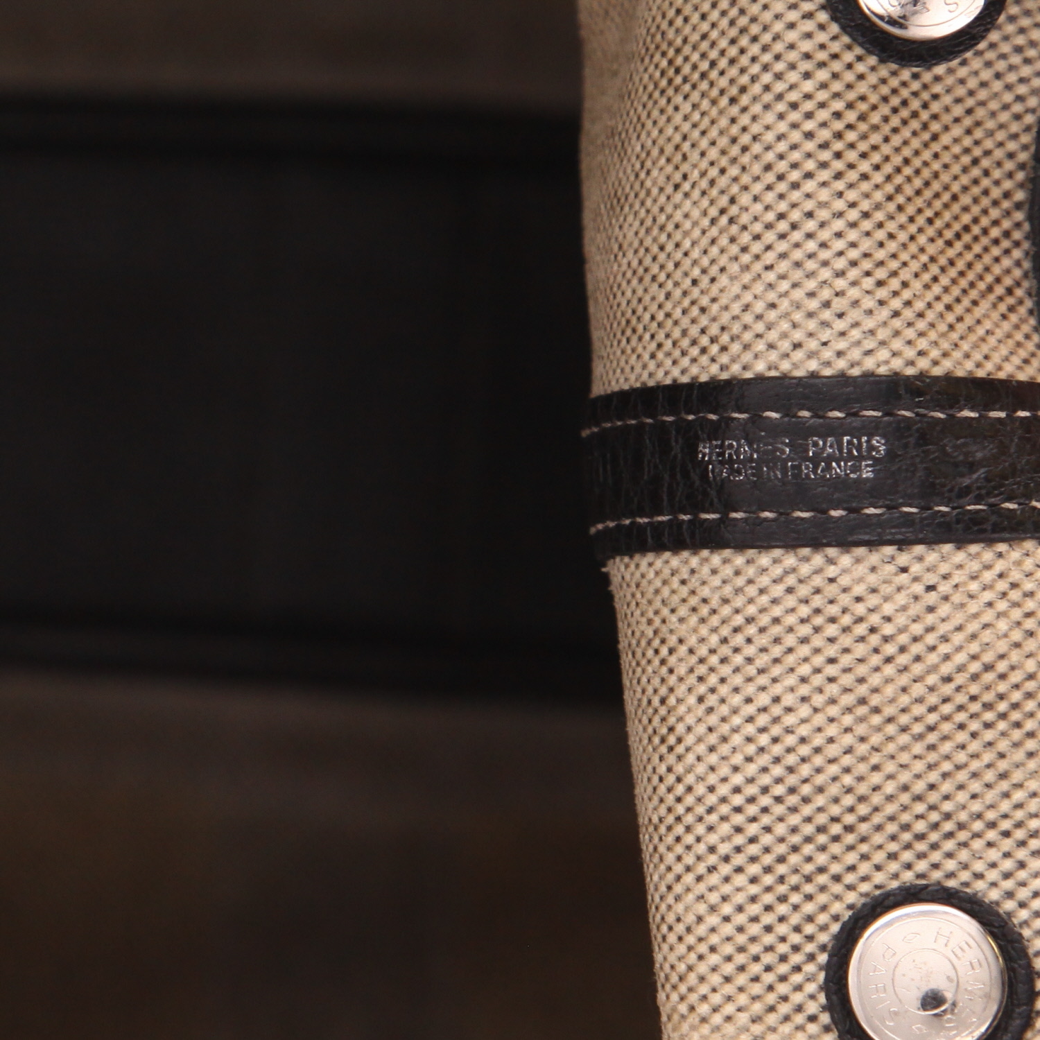 Bolso de mano Hermès «Garden» de lona beige y piel negra - Detail D2