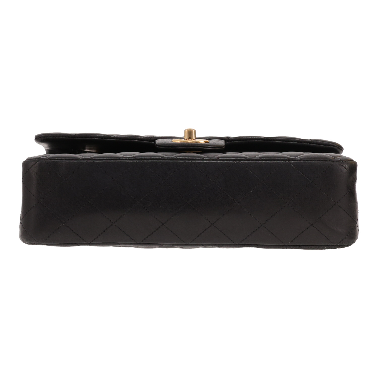 Chanel Timeless Classic handbag in black quilted leather - Detail D1