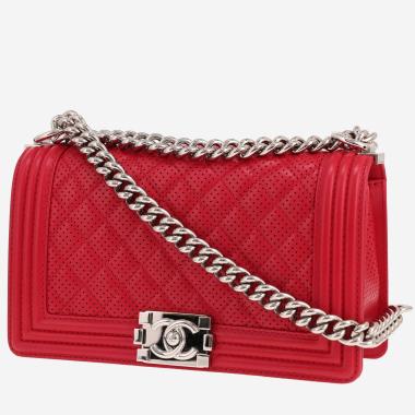 Chanel Boy shoulder bag in red quilted leather