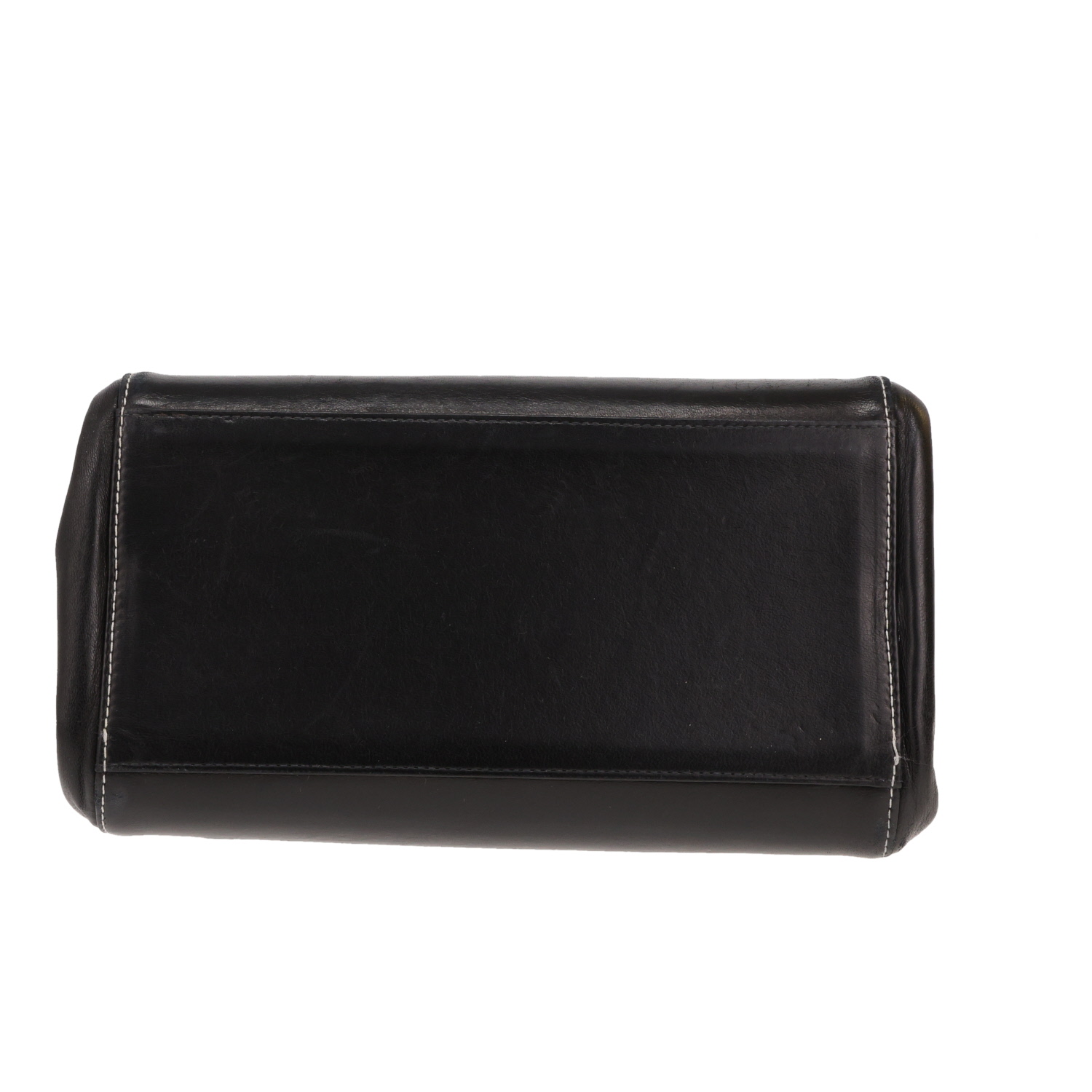 Chanel handbag   in black patent leather - Detail D1