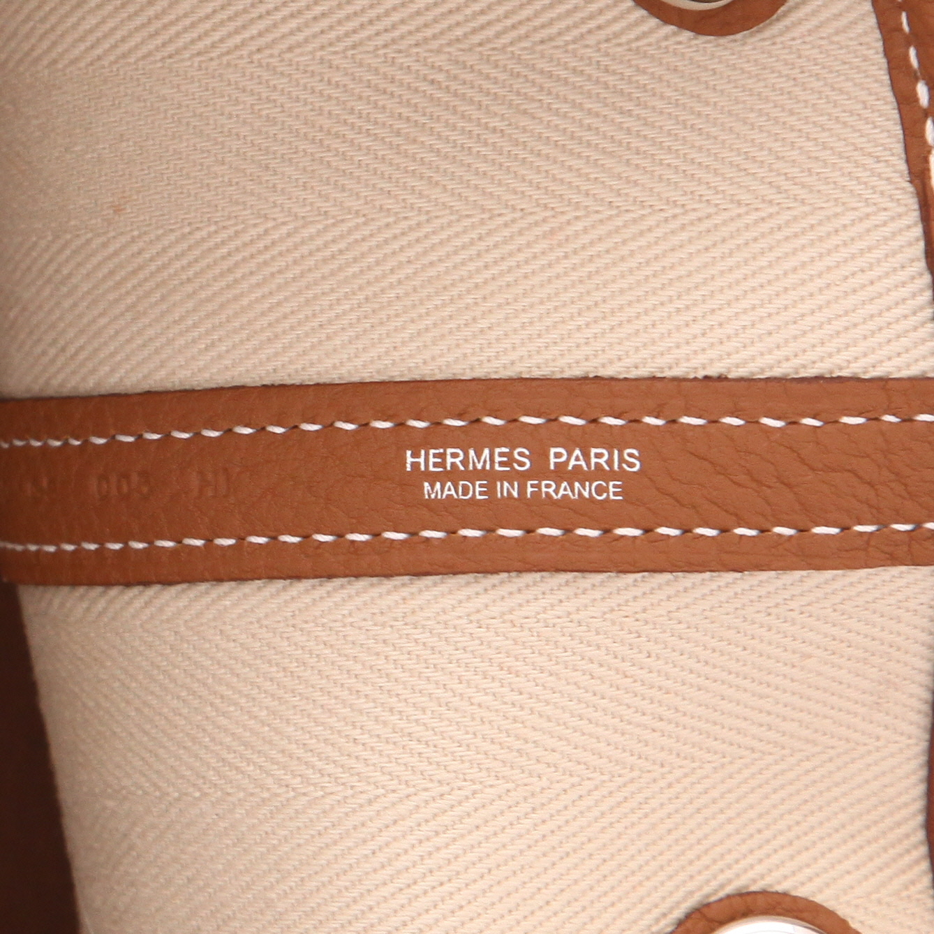 Borsa shopping Hermès Garden Party da 36 cm in tela beige e pelle Gold - Detail D2