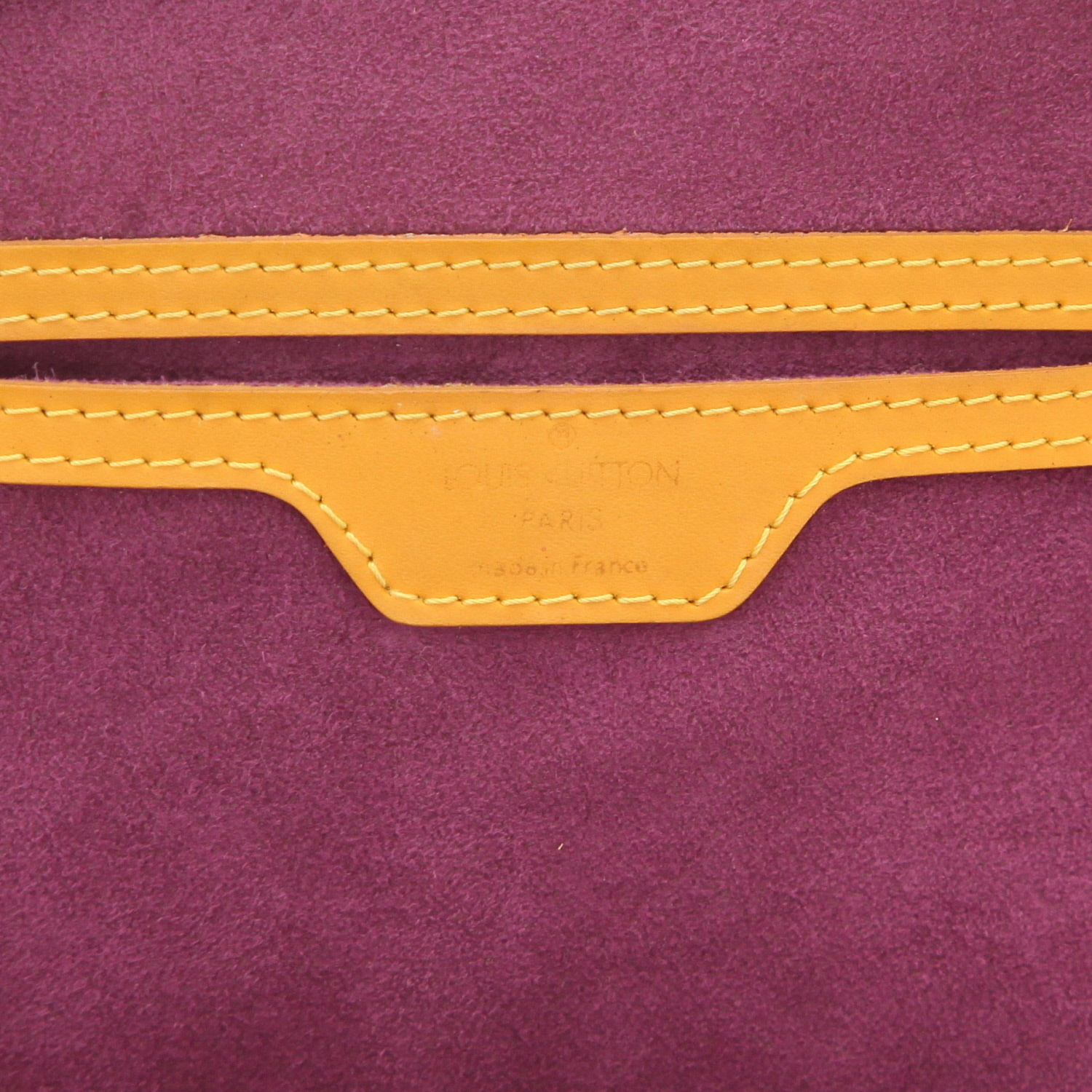 Sac à dos Louis Vuitton  Gobelins - Backpack en cuir épi jaune - Detail D2