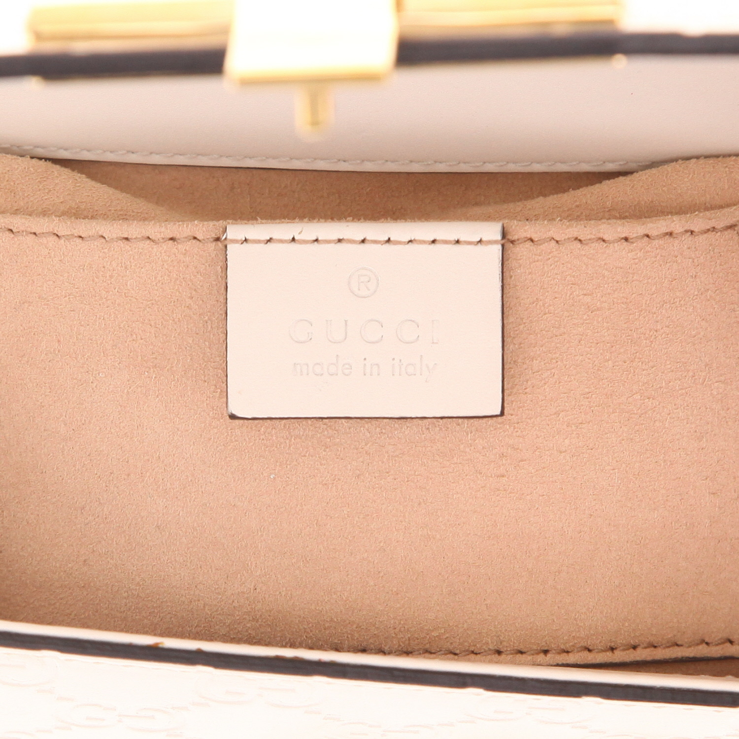 Bolso bandolera Gucci «Padlock» de cuero con monograma en color beige - Detail D2