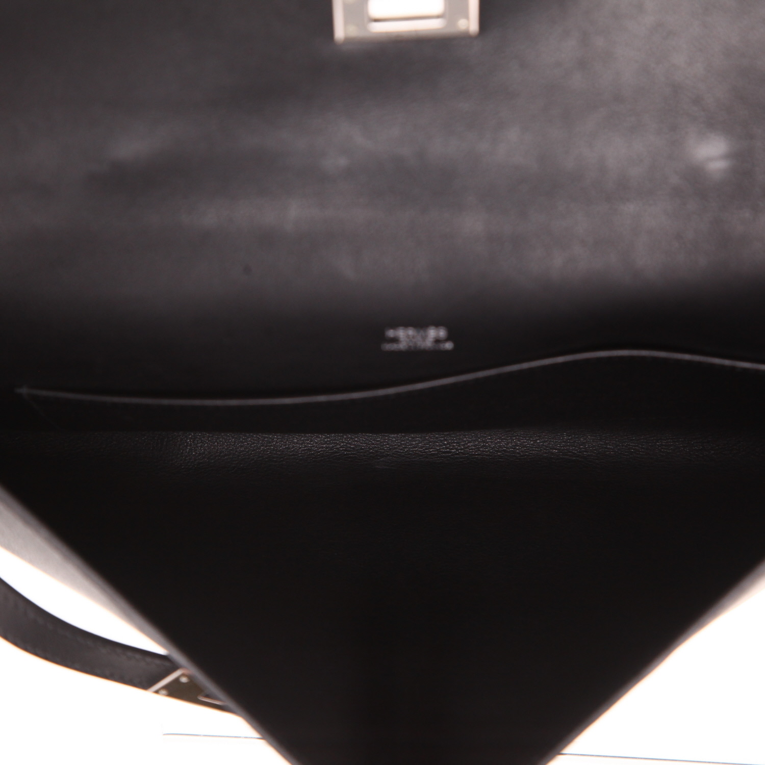 Hermès Kelly Cut clutch bag in Noir Evergrain leather - Detail D3