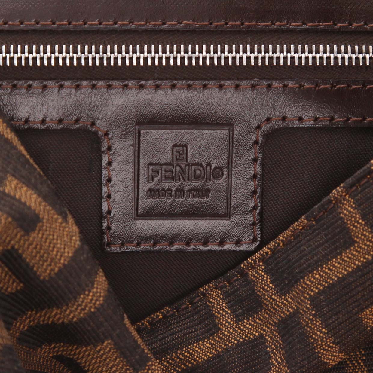 Sac à main Fendi  Baguette en toile siglée marron et cuir marron - Detail D2