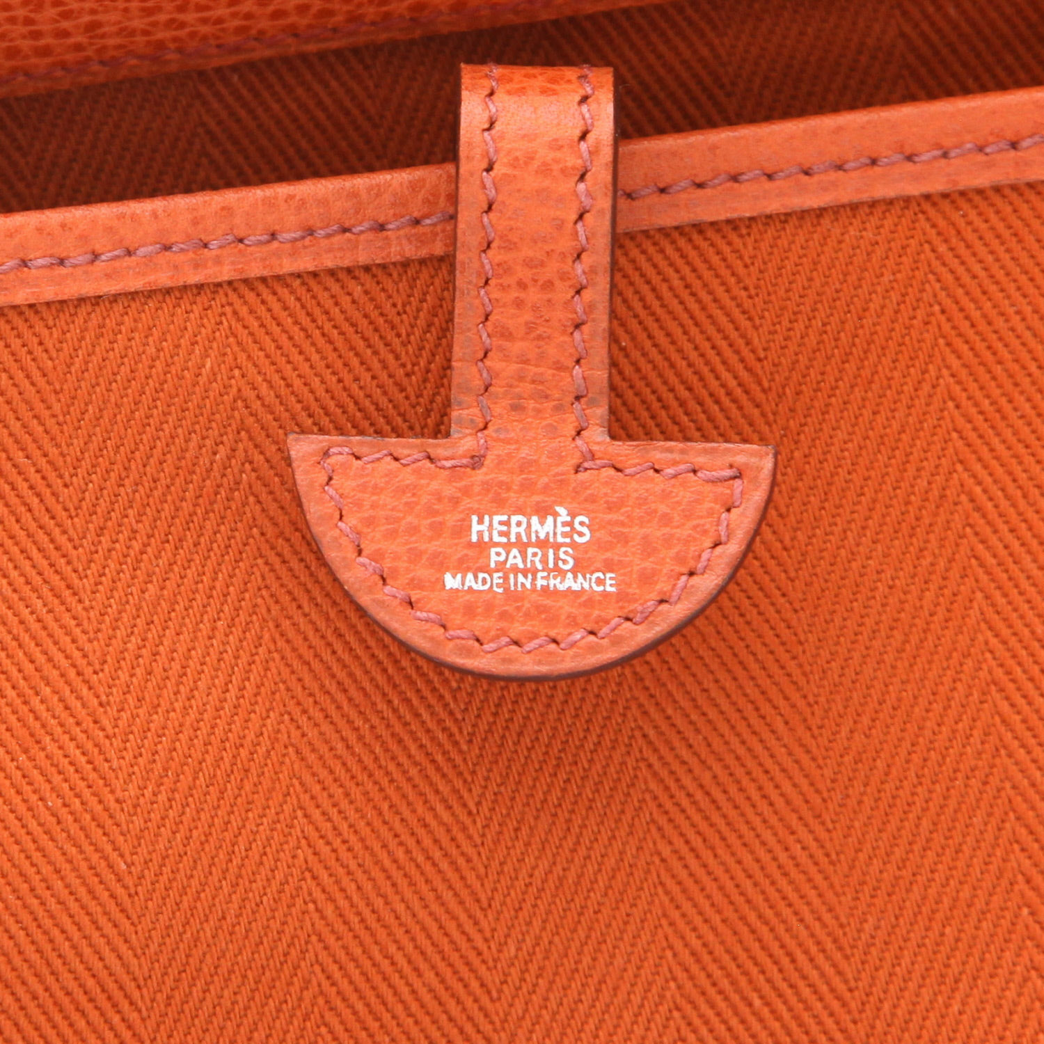 Hermès Colorado handbag in Potiron orange grained leather and Potiron orange canvas - Detail D2