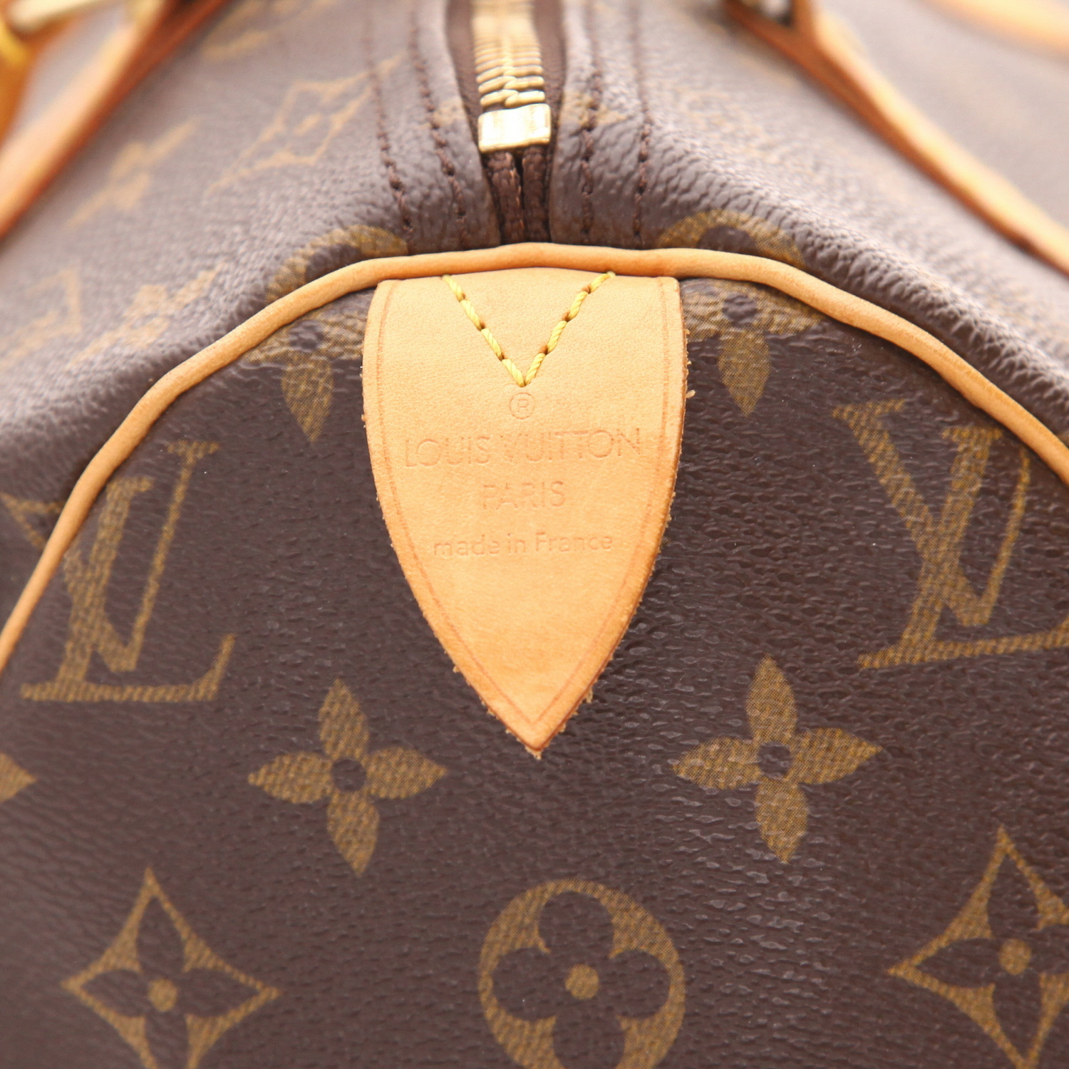 Louis Vuitton Speedy 30 handbag in brown Monogram canvas and natural leather - Detail D2