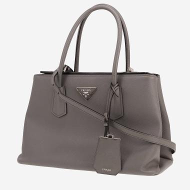 Sac à main Prada  Galleria moyen modèle  en cuir saffiano gris